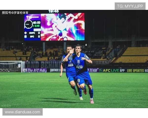 上海申花与恒大首发阵容解析揭示双方战术布局与关键球员表现